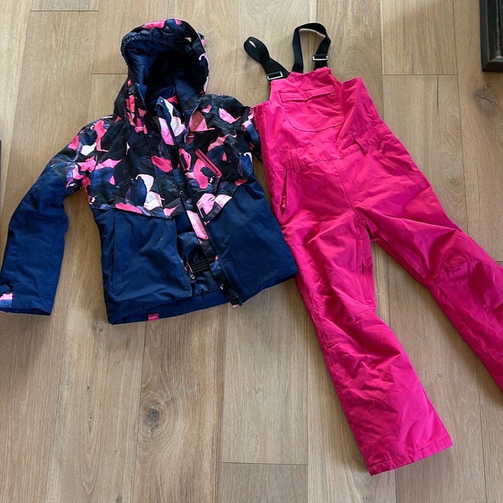 Girls Ski Suit - Jacket & Bibs -Roxy Sz. 8/S